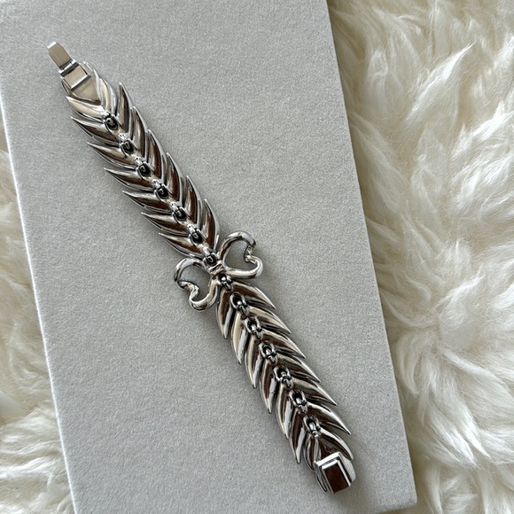 Vintage *RARE* YSL Silver Tone Bracelet with Rhinestones in Excellent condition - Picture 3 of 7